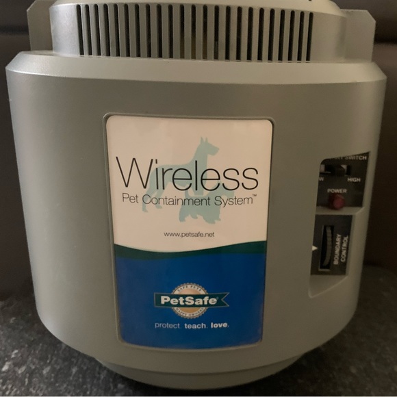 Pet safe wireless containment system